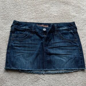 Express Women's Mini Denim Skirt - Dark Blue - NWOT!! 🔥🔥